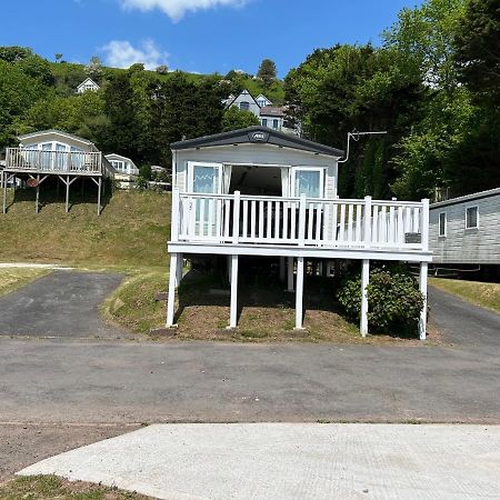 Balmoral Villa Pendine Exterior photo