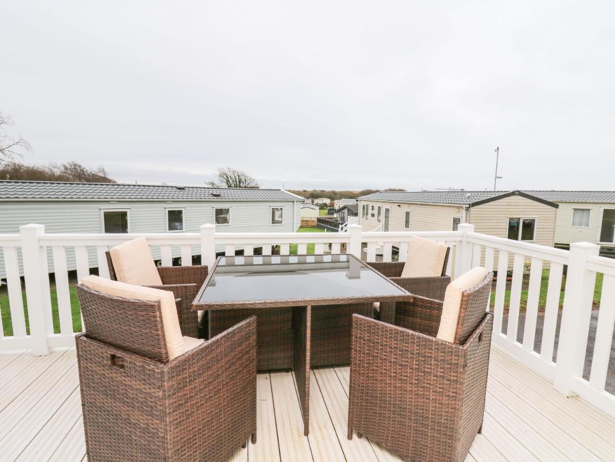 Balmoral Villa Pendine Exterior photo
